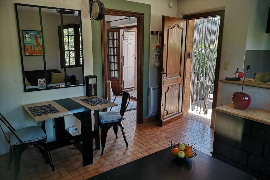 Charmant 2 Pieces + Terrasse Entoure De Verdure Vence Dış mekan fotoğraf